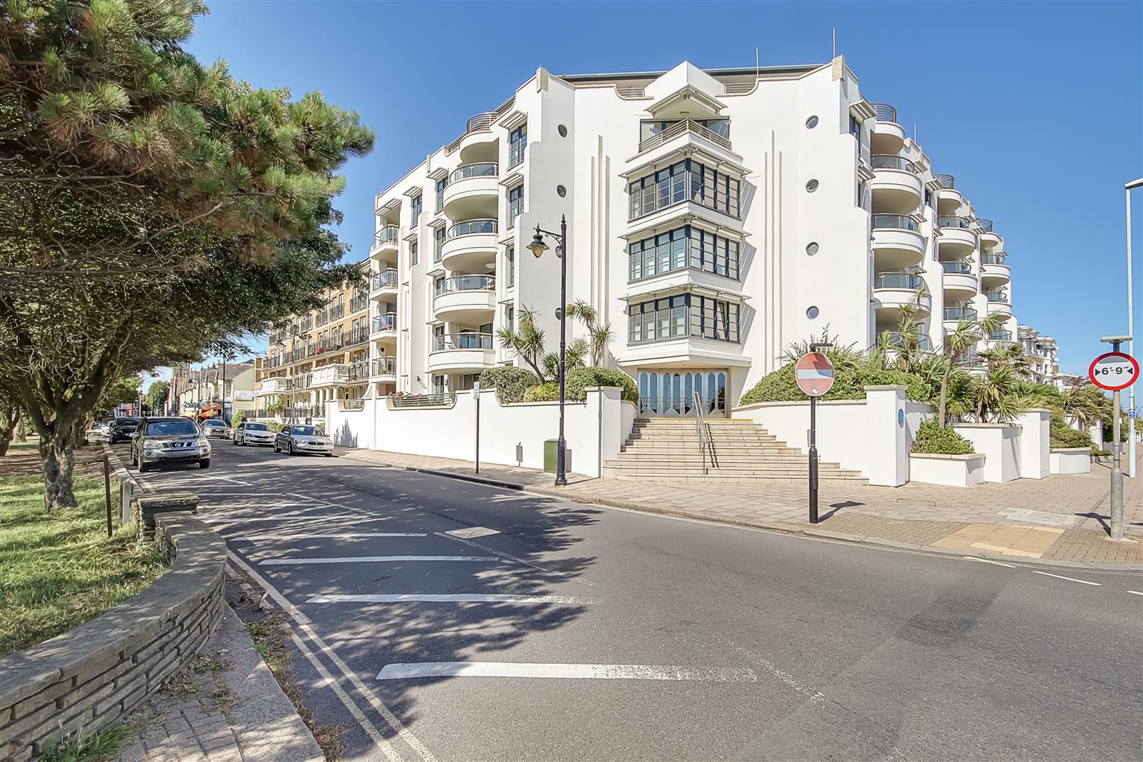 Flat - Purpose Built | Steyne Gardens, Worthing, BN11 | For Sale